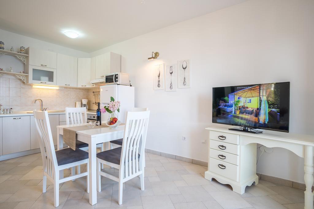 Apartments Oleandar Рогозниця Номер фото